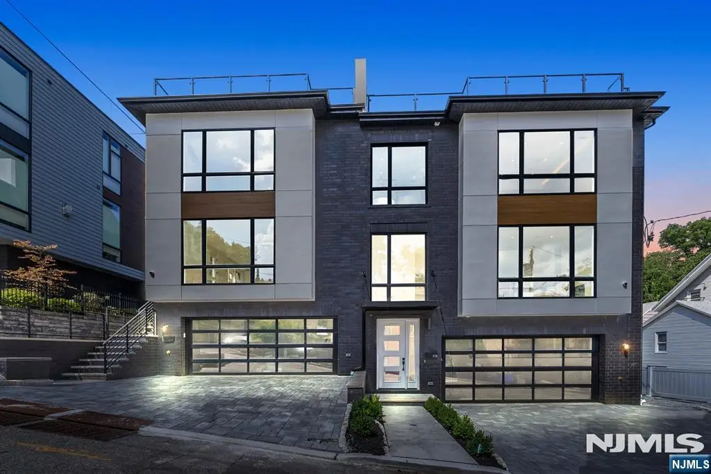 10 Hooks Lane B, Edgewater, NJ 07020 - #1