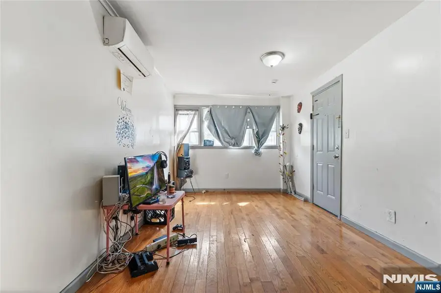 86 Highland Avenue, Newark, NJ 07104 - #2