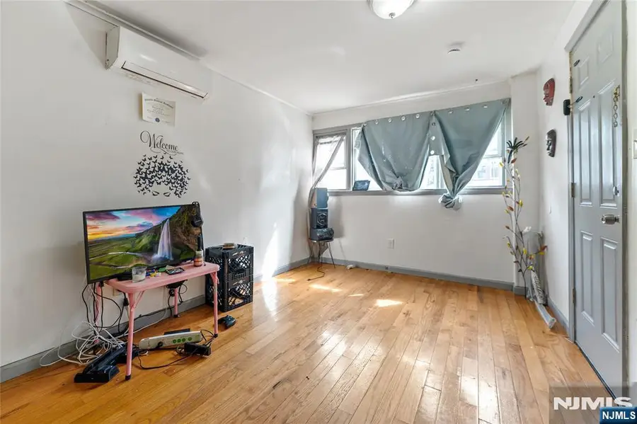 86 Highland Avenue, Newark, NJ 07104 - #3