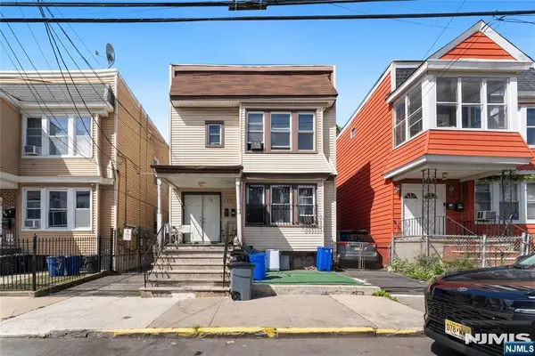 37 Aldine Street, Newark, NJ 07112