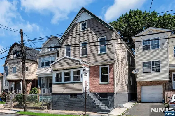 130 19th Avenue, Irvington, NJ 07111
