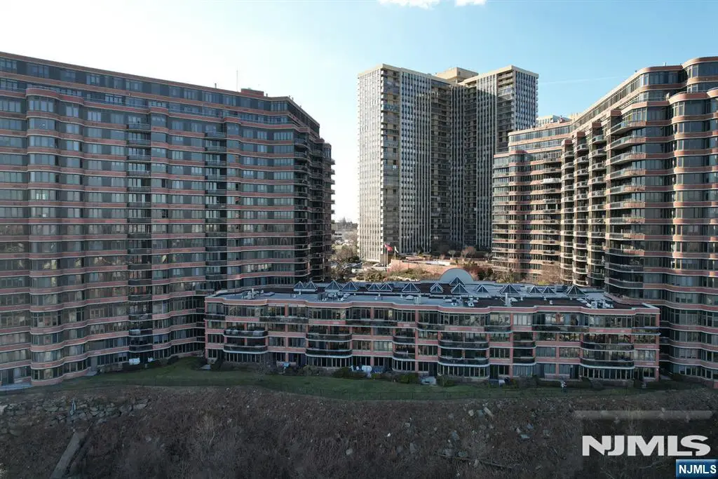 100 Carlyle Drive 14E-S, Cliffside Park, NJ 07010 - #1