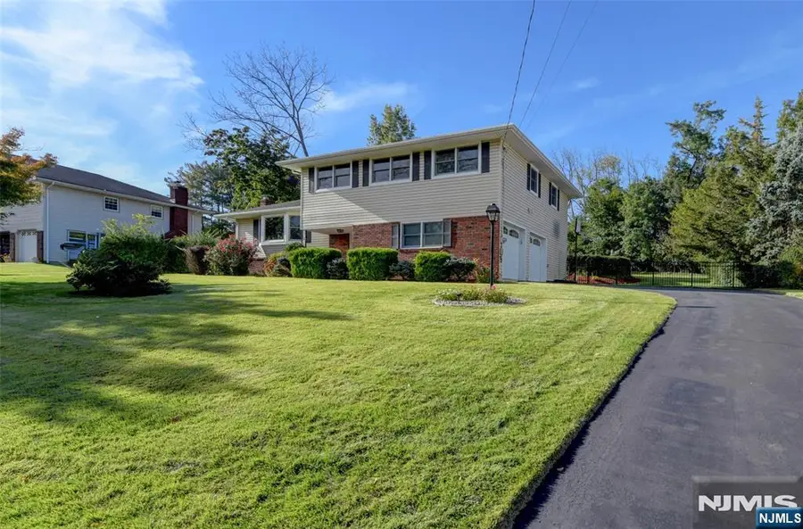 20 Rockaway Place, Parsippany, NJ 07054 - #2