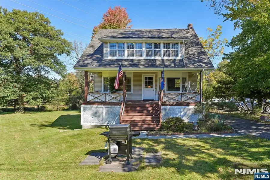 109 Gould Avenue, North Caldwell, NJ 07006 - #2
