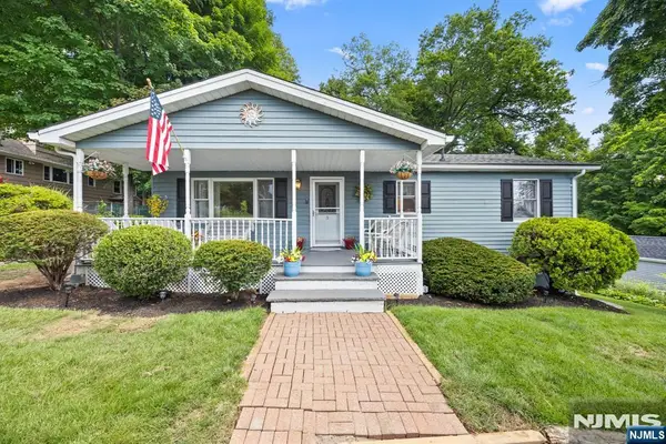 3 Lou Ann Boulevard, West Milford, NJ 07480