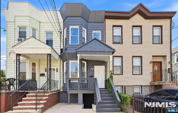 363 Forrest Street, Jersey City, NJ 07304