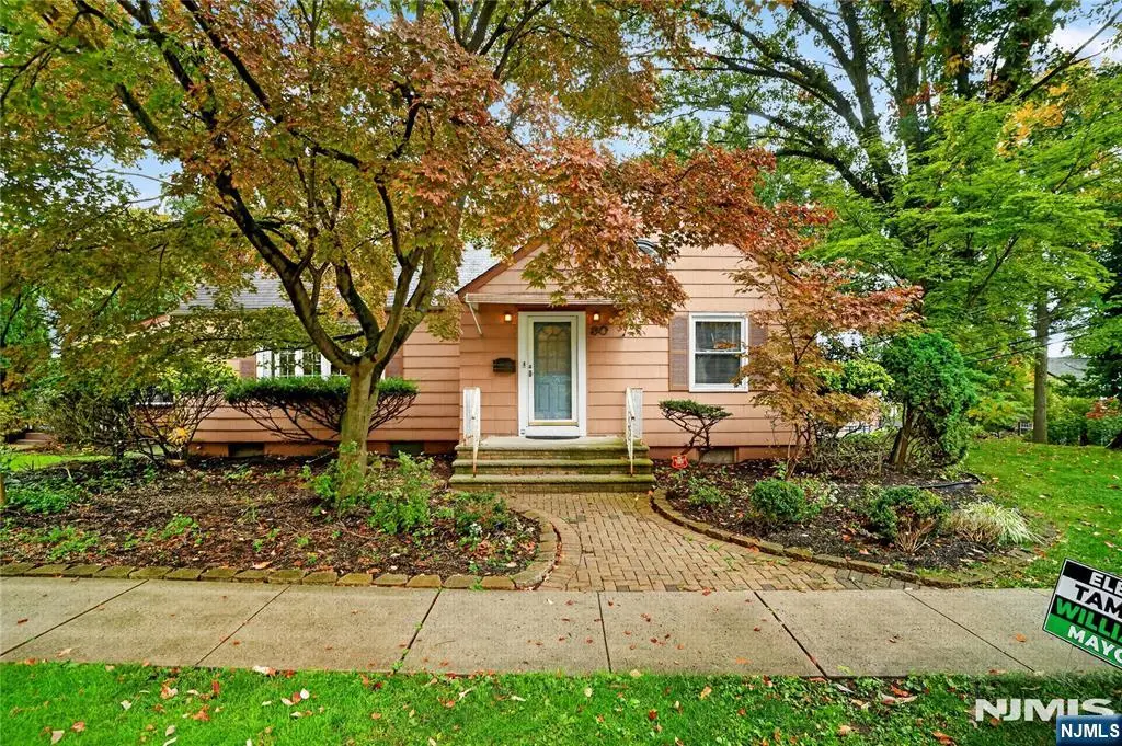 30 Oakridge Road, West Orange, NJ 07052 - #1