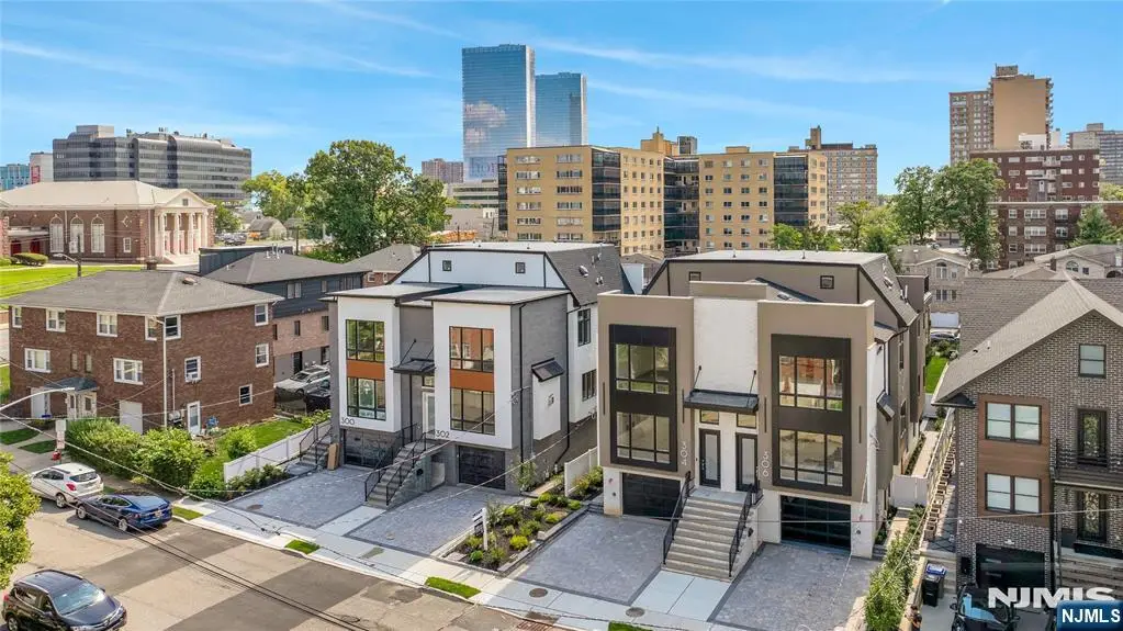 302 Coolidge Avenue, Fort Lee, NJ 07024 - #1