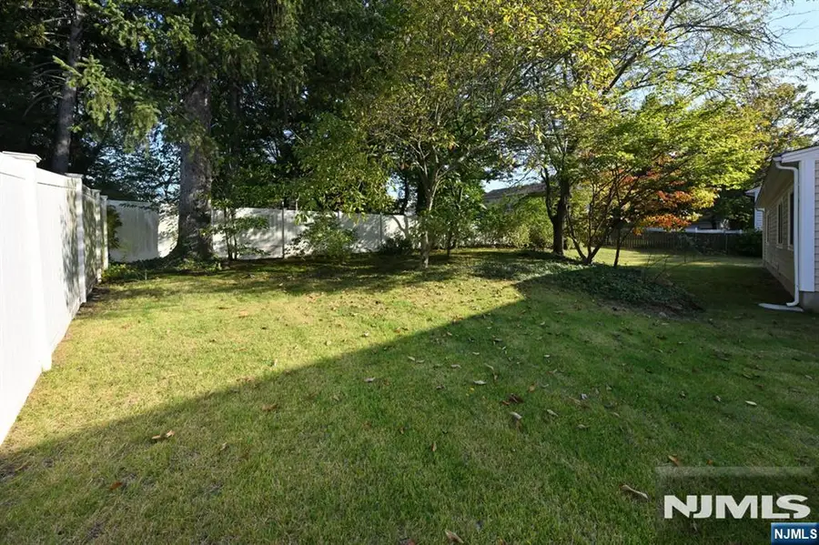600 Mazur Avenue, Paramus, NJ 07652 - #3
