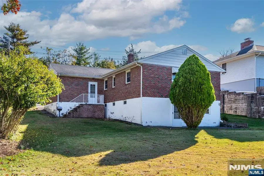 823 Alps Road, Wayne, NJ 07470 - #2