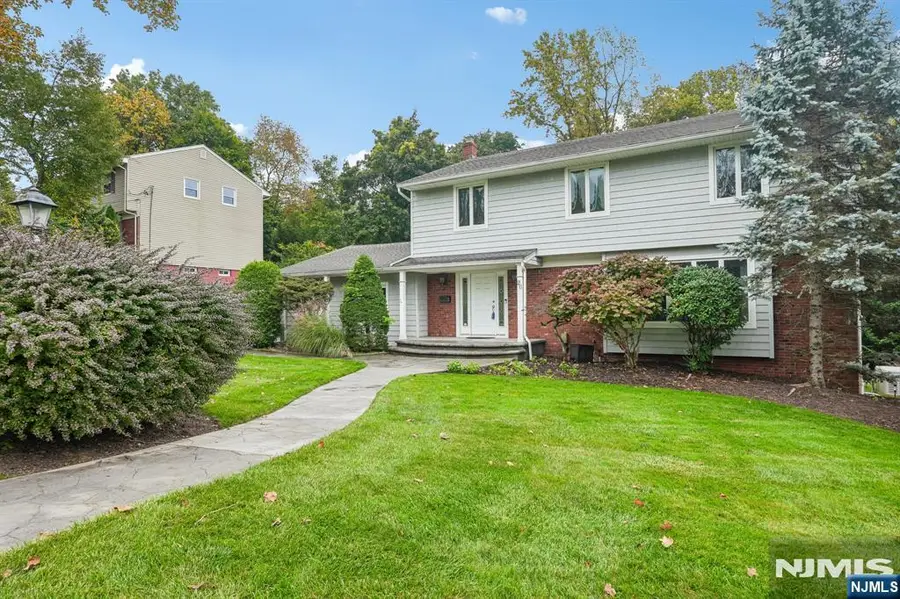 26 Almroth Drive, Wayne, NJ 07470 - #2
