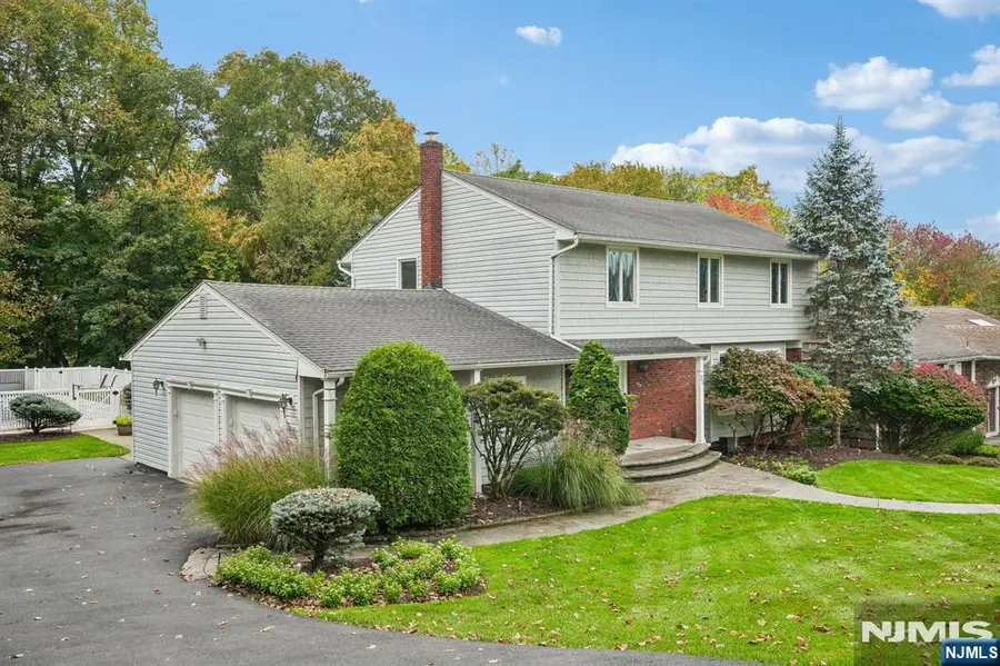 26 Almroth Drive, Wayne, NJ 07470 - #3