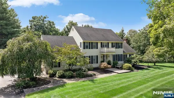11 Ewing Drive, Flemington, NJ 08822