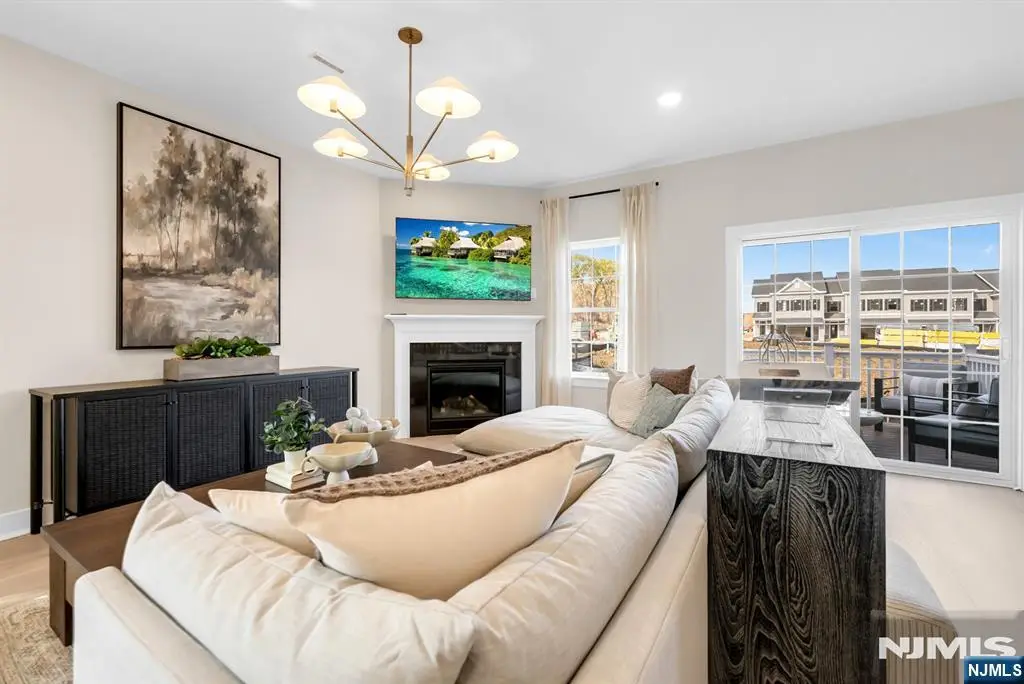 14 Belmont Place, Oakland, NJ 07436 - #1