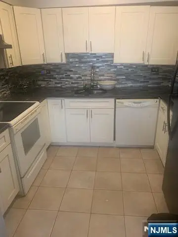 784 6th Street 776, Newark, NJ 07107 - #1
