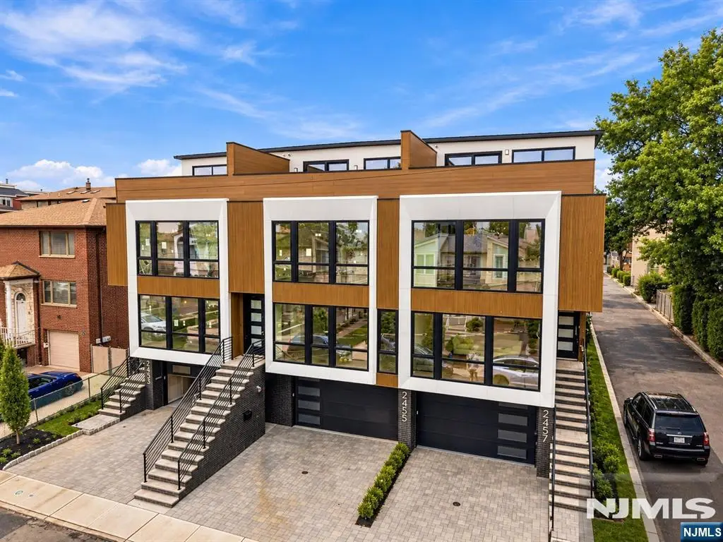 2457 2nd Street, Fort Lee, NJ 07024 - #1