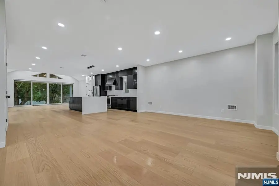 188 Washington Avenue, Rutherford, NJ 07070 - #3