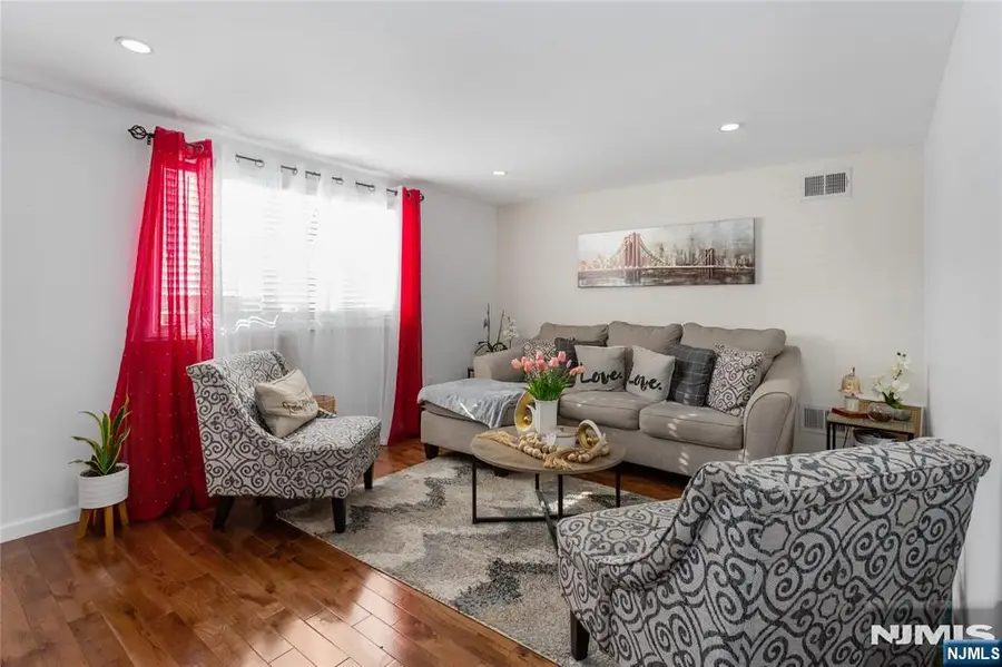 15 Anderson Avenue, Wallington, NJ 07057 - #3