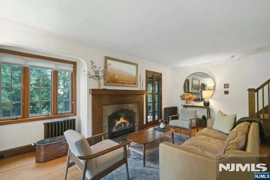 15 Gilbert Road, Ho Ho Kus, NJ 07423 - #3