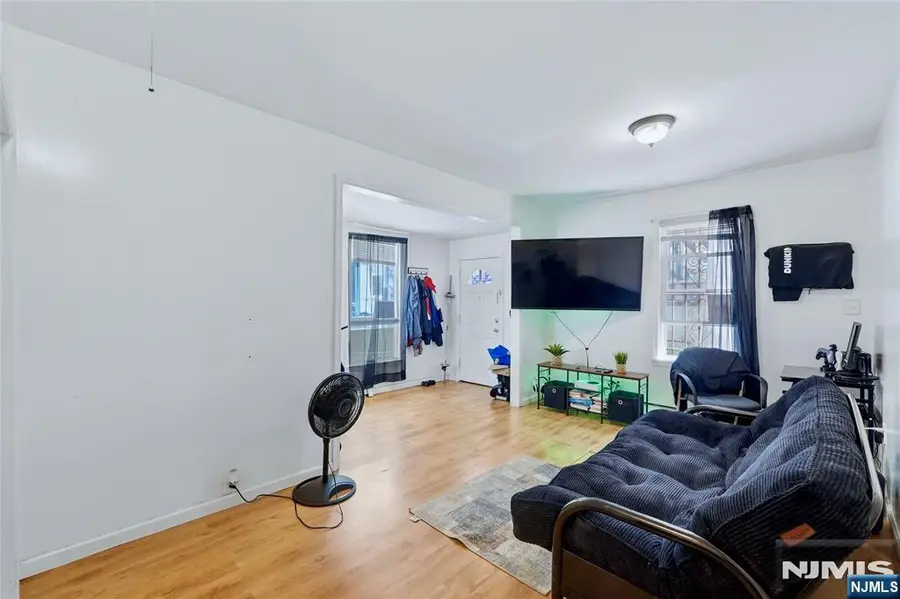 17 Highland Terrace, Irvington, NJ 07111 - #3