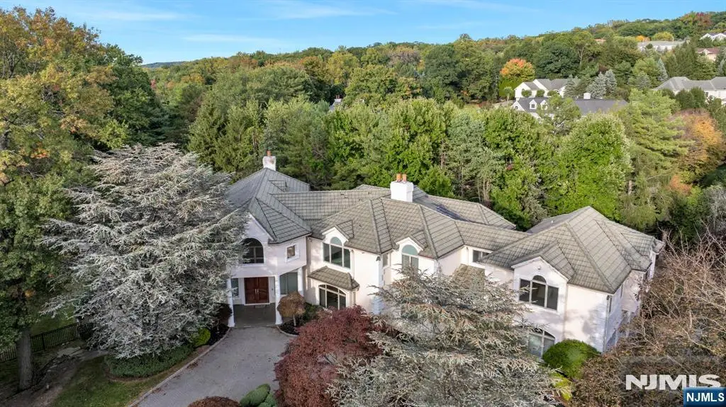 11 Fairway Court, Cresskill, NJ 07626 - #1