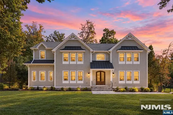 38 Brookside Terrace, North Caldwell, NJ 07006