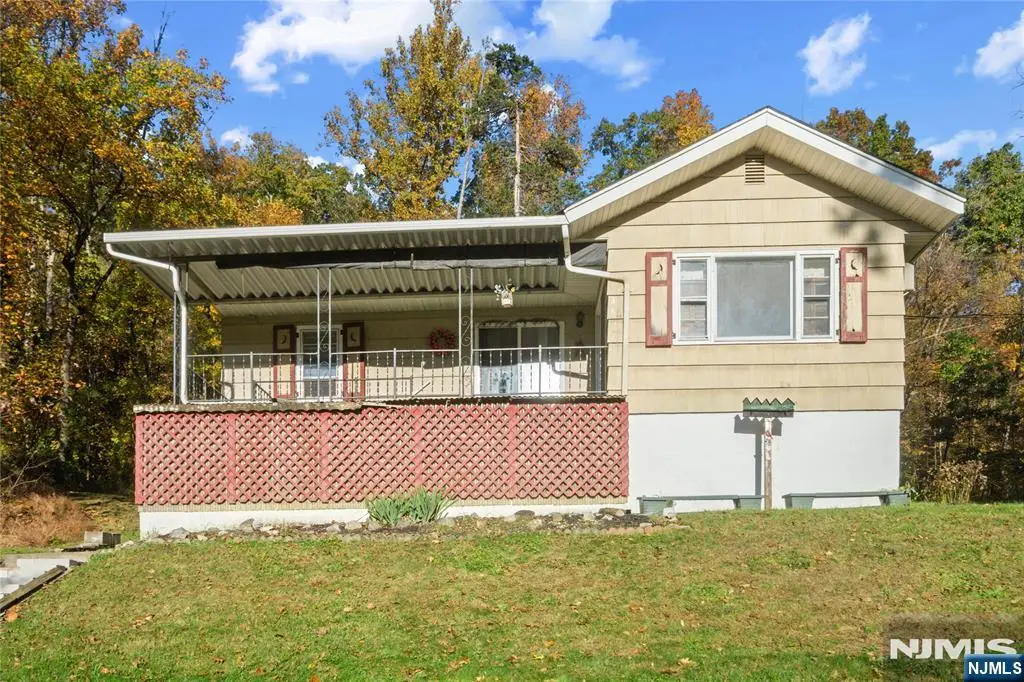 3695 State Rt 94, Hamburg, NJ 07419 - #1