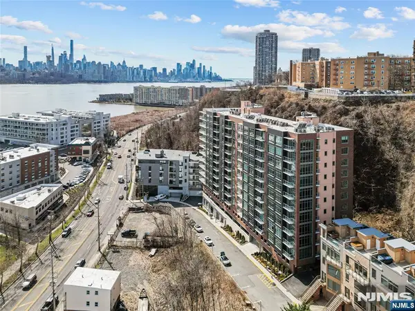 8701 Churchill Road PH1501, North Bergen, NJ 07047