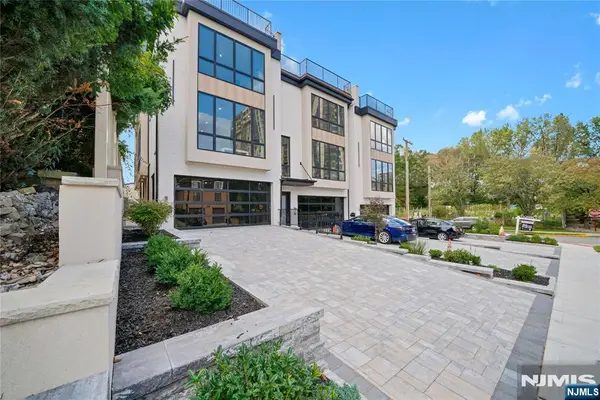 470 Palisades Boulevard, Fort Lee, NJ 07024