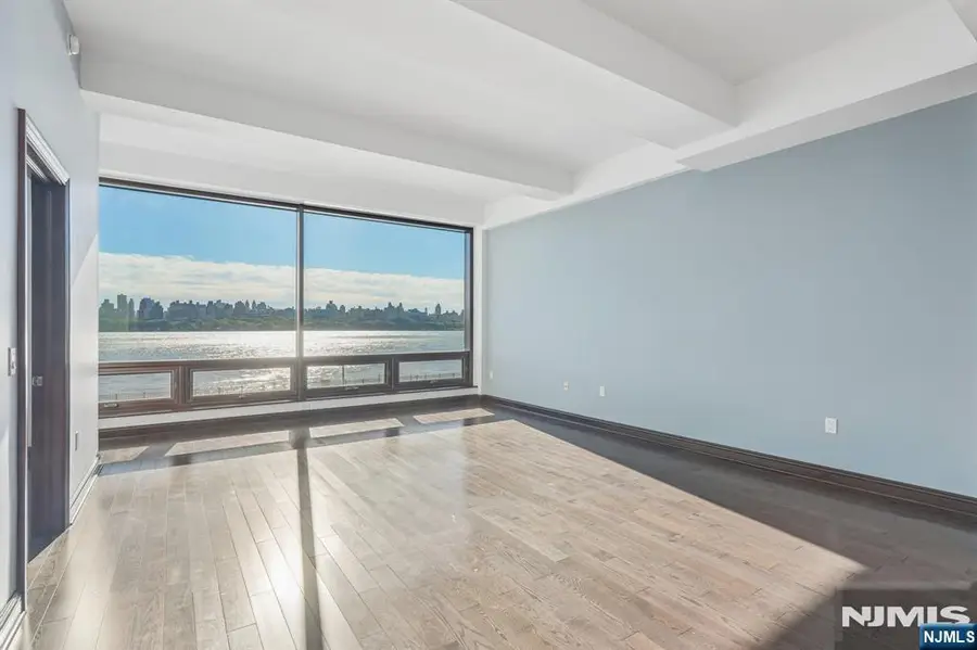 9 Somerset 209, Edgewater, NJ 07020 - #2