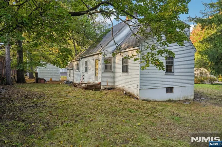 914 Washington Avenue, Ho Ho Kus, NJ 07423 - #2
