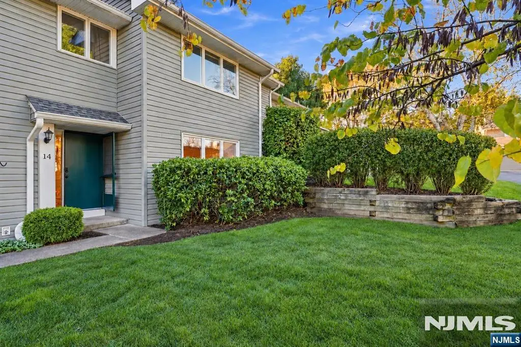 14 Parsons Court, Mahwah, NJ 07430 - #1