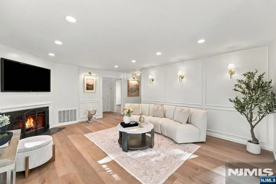 14 Parsons Court, Mahwah, NJ 07430 - #2