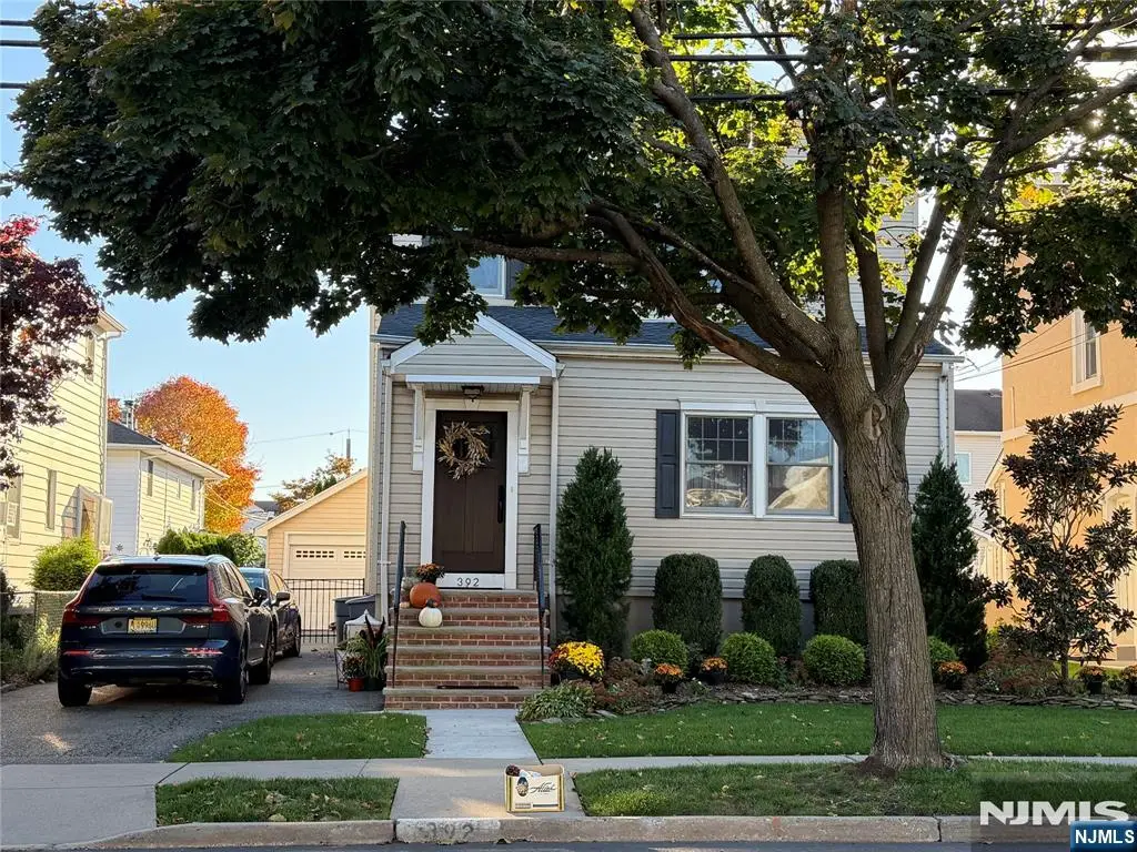392 Highland Avenue, Wood Ridge, NJ 07075 - #1
