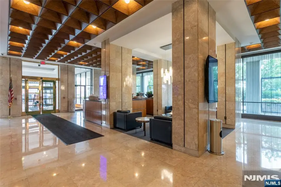 1600 Parker Avenue 20A, Fort Lee, NJ 07024 - #3