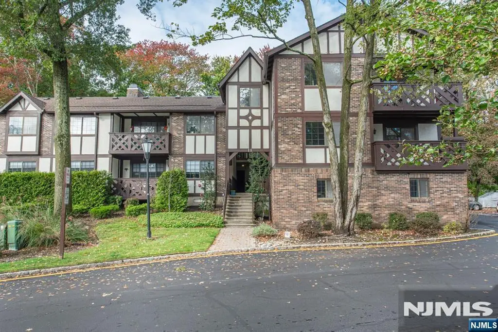 1102 Faulkner Court, Mahwah, NJ 07430 - #1