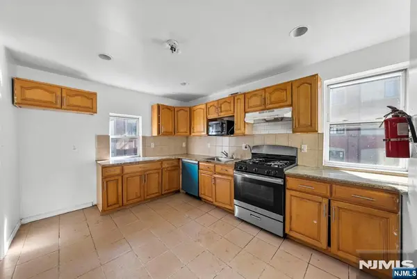 524 Mulberry Street, Newark, NJ 07114
