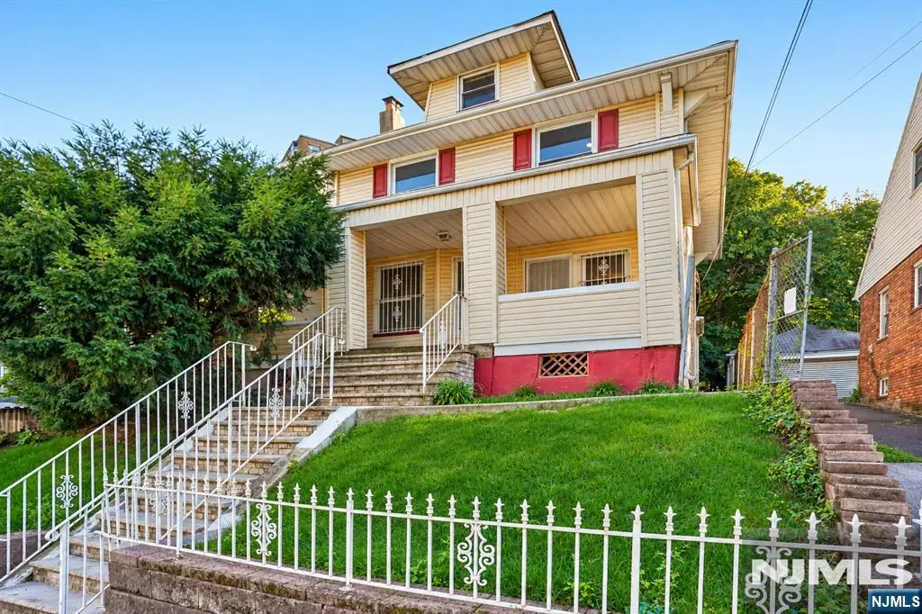 14-16 Scheerer, Newark, NJ 07112 - #1