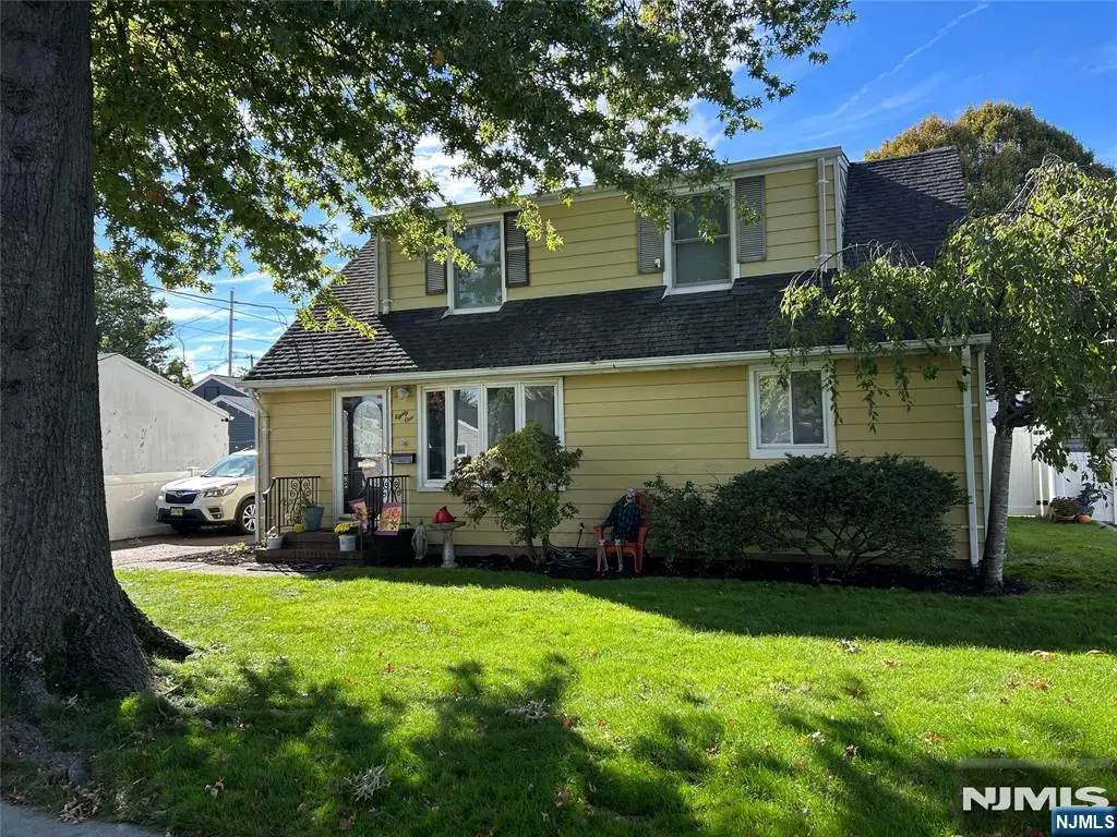 81 Ivanhoe Terrace, Bloomfield, NJ 07003 - #1