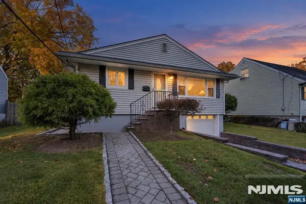 318 Knickerbocker Road, Closter, NJ 07624