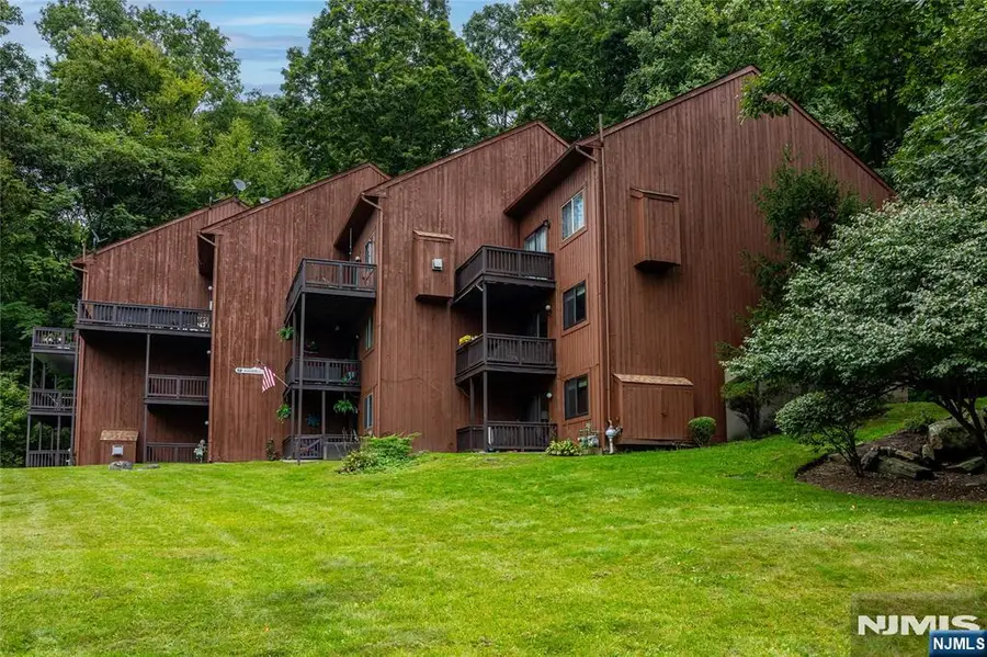 7 Augusta Drive 7, Vernon, NJ 07462 - #2