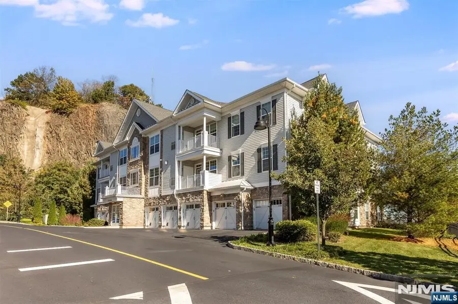 98 Quarry Drive B2, Woodland Park, NJ 07424 - #2