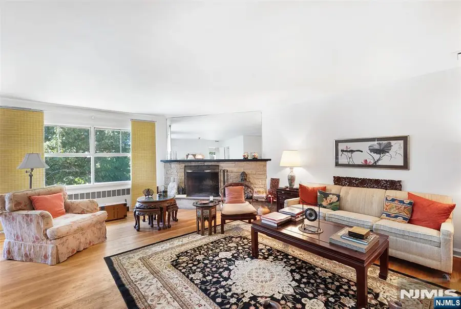 11 Hamilton Drive, North Caldwell, NJ 07006 - #2