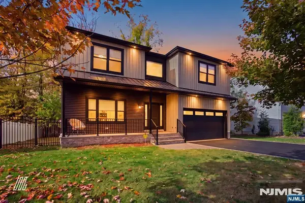 129 Rivervale Road, River Vale, NJ 07675