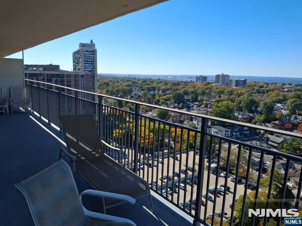 1530 Palisade Avenue 19 E, Fort Lee, NJ 07024 - #1