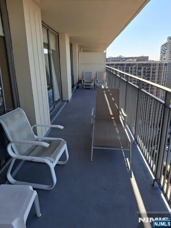 1530 Palisade Avenue 19 E, Fort Lee, NJ 07024 - #3