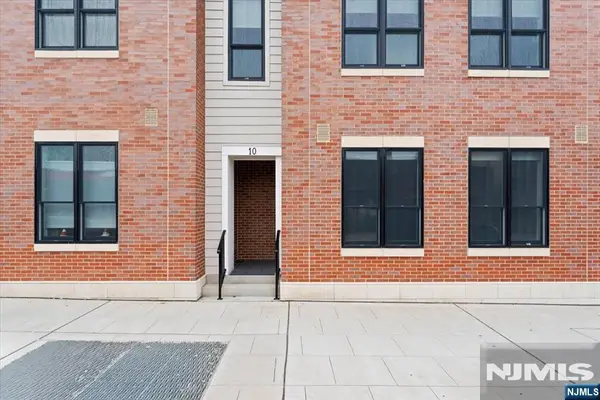 10 Ward Street, Bloomfield, NJ 07003