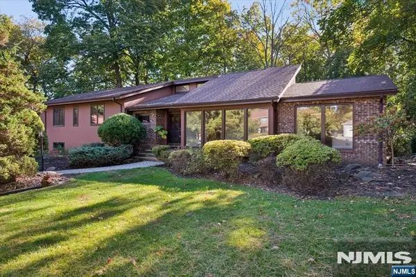 14 Sylvan Way, Morris Township, NJ 07960