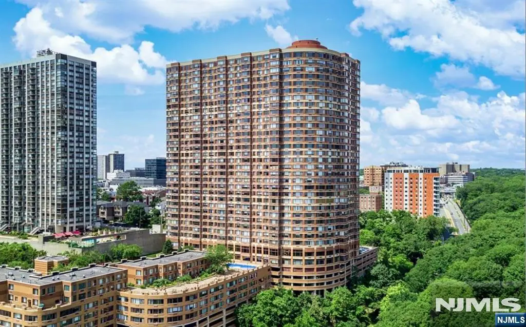 100 Old Palisade Road 1813, Fort Lee, NJ 07024 - #1