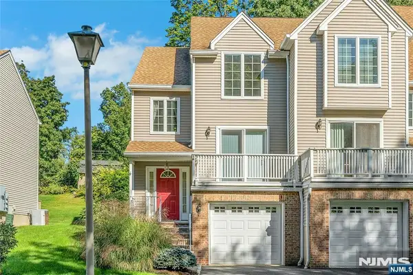 16 Joanne Drive 2A, Denville Township, NJ 07834
